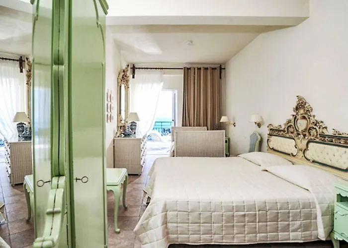 Stella Villa *
